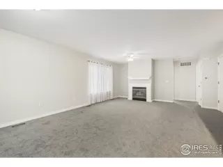 Photo #5: 1022203 Listing