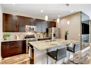 Photo #5: 1022240 Listing