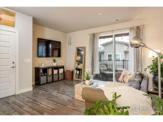 Photo #2: 1022290 Listing