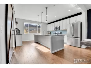 Photo #5: 1022592 Listing