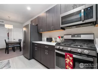 Photo #3: 1022924 Listing