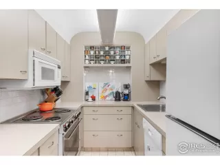 Photo #4: 1022946 Listing 