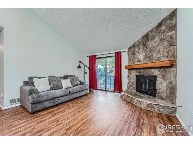 MLS: 1022975 Condo For Sale