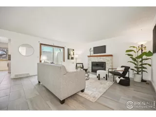 Photo #5: 1023852 Listing
