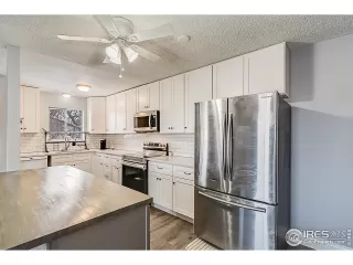 Photo #5: 1024307 Listing