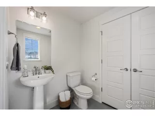 Photo #4: 1024428 Listing