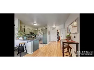 Photo #6: 1025246 Listing