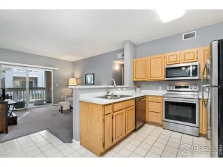 Photo #4: 1025416 Listing