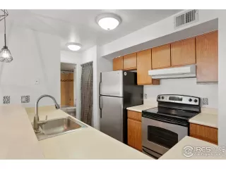 Photo #5: 1025461 Listing 