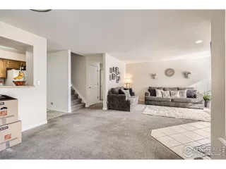 Photo #5: 1025773 Listing