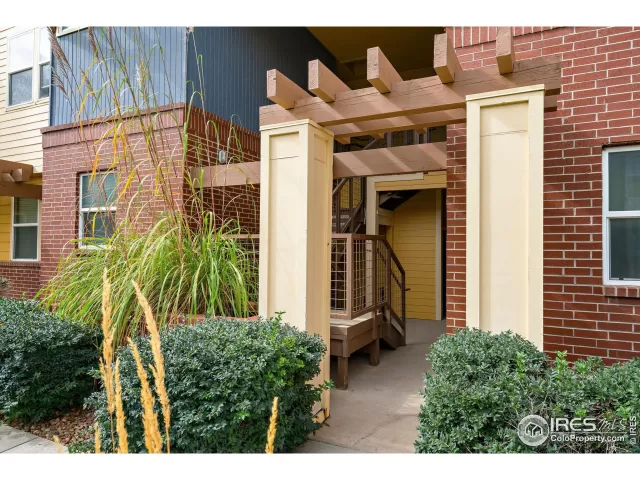 MLS: 1025814 Condo For Sale