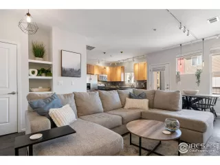 Photo #2: 1025814 Listing