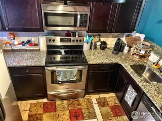 Photo #5: 1026409 Listing 