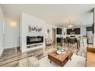 Photo #4: 1026917 Listing