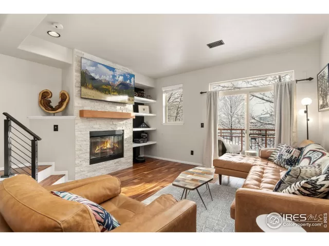 MLS: 1026921 Condo For Sale