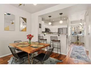 Photo #3: 1026921 Listing