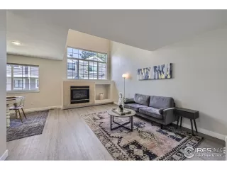 Photo #6: 1027184 Listing