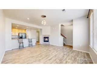 Photo #4: 1028030 Listing