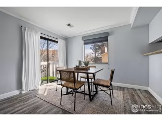 Photo #6: 1028031 Listing