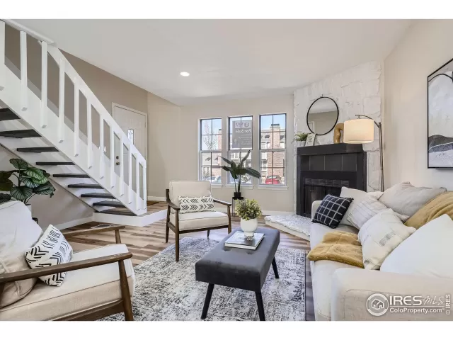 MLS: 1028135 Condo For Sale