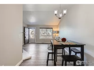 Photo #6: 1028346 Listing