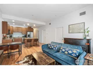 More Details about MLS # 1028566 : 1950 N LOGAN ST 502 DENVER CO 80203