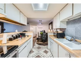 Photo #6: 1028962 Listing