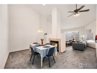 Photo #4: 1029232 Listing