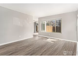 Photo #3: 1029257 Listing