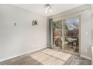 Photo #5: 1029257 Listing