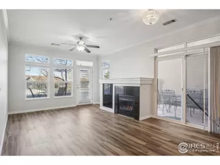 Photo #4: 1029399 Listing