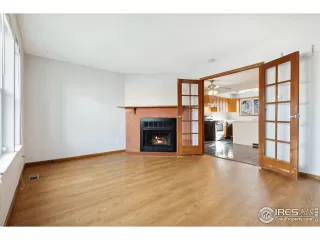 Photo #2: 1029568 Listing