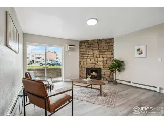 Photo #2: 1029999 Listing