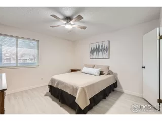 Photo #4: 1030340 Listing