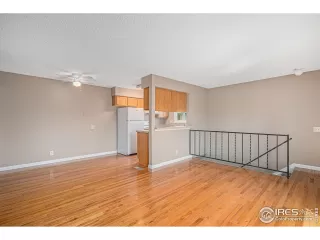 Photo #3: 1030688 Listing