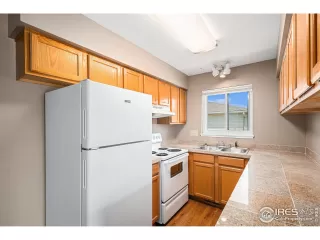 Photo #5: 1030688 Listing