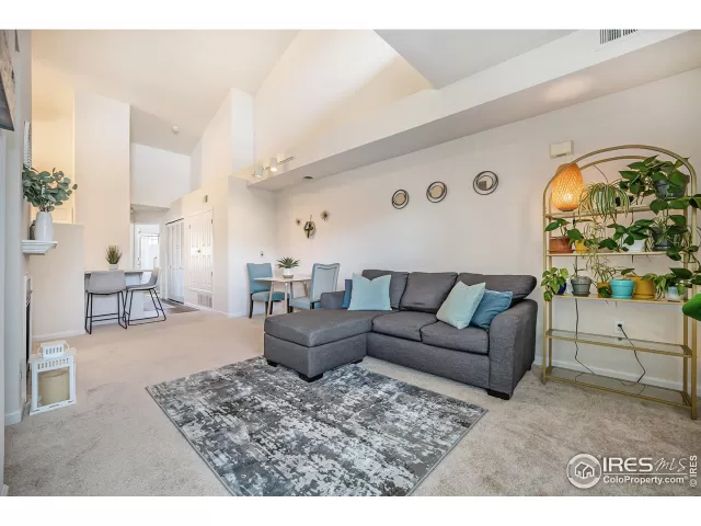 MLS: 1031271 Condo For Sale