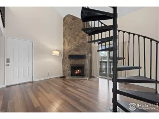 Photo #3: 1032292 Listing