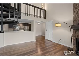 Photo #4: 1032292 Listing