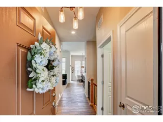 Photo #4: 1032629 Listing