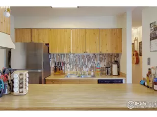 Photo #5: 1033308 Listing 