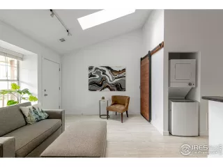 Photo #2: 1033369 Listing 