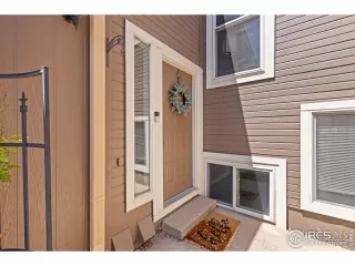 Photo #4: 1033520 Listing