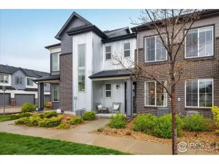 Photo #2: 1034023 Listing