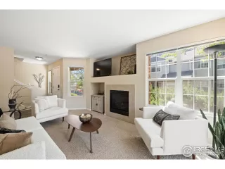 Photo #4: 1034302 Listing 