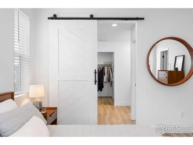 MLS: 1034818 Condo For Sale