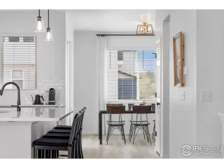 Photo #4: 1034818 Listing 