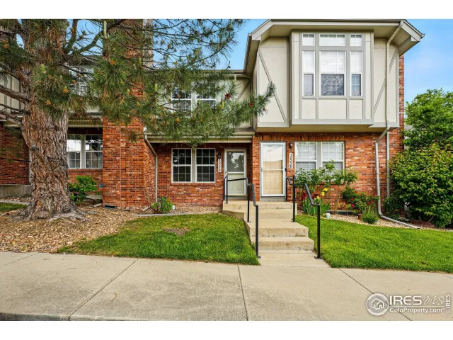 MLS: 1034892 Condo For Sale
