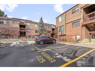 Photo #4: 1035008 Listing