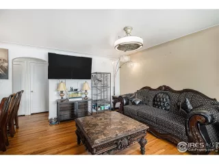 Photo #5: 1035550 Listing